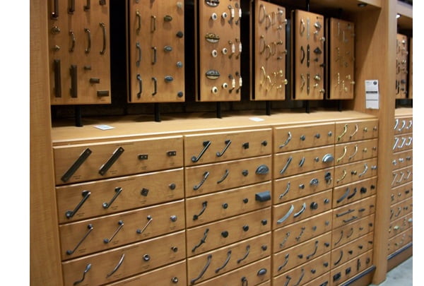 DISCOVER SENSATIONAL MODERN KITCHEN CABINET HARDWARE COLLECTION