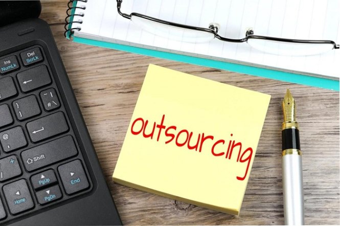 Business Benefits of Outsourcing Work